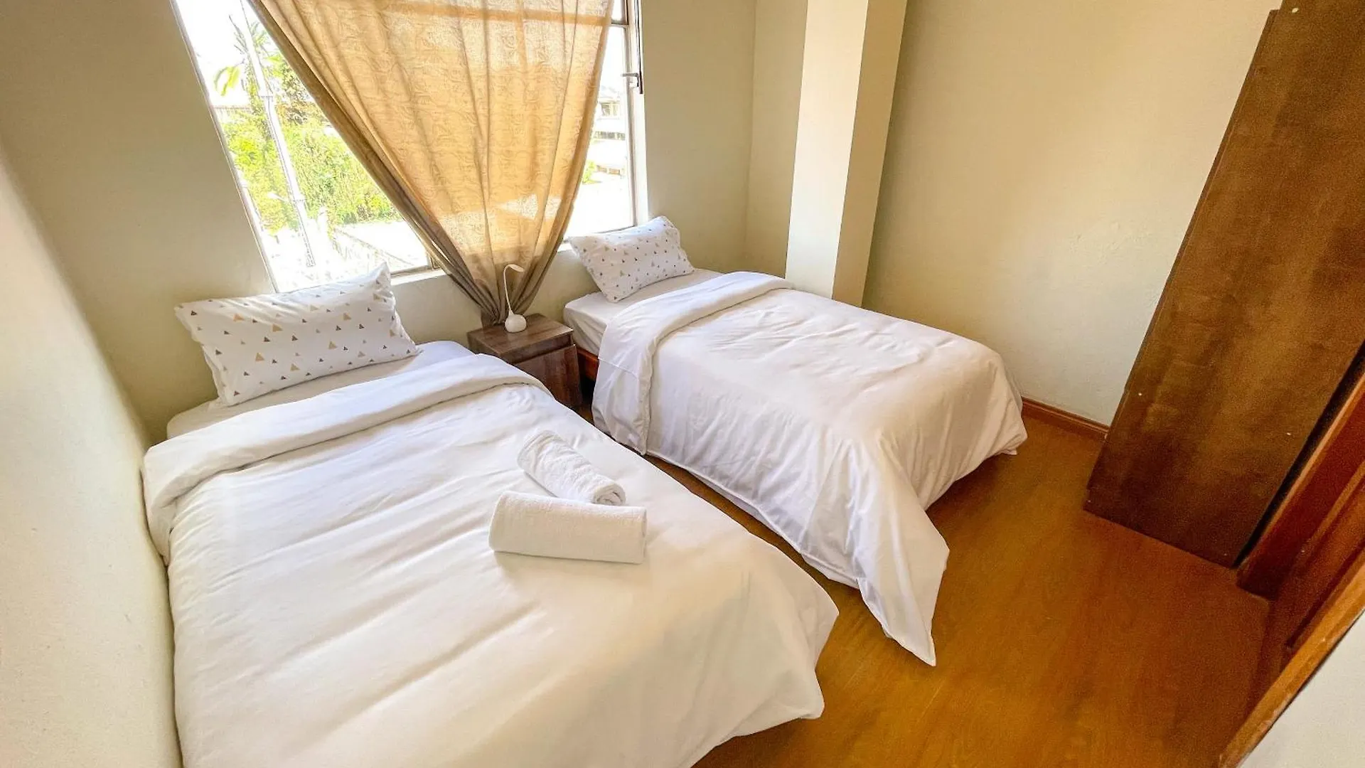Cathedral View 150M2 3Br 2Ba + Netflix Apartment Cuenca 0*,