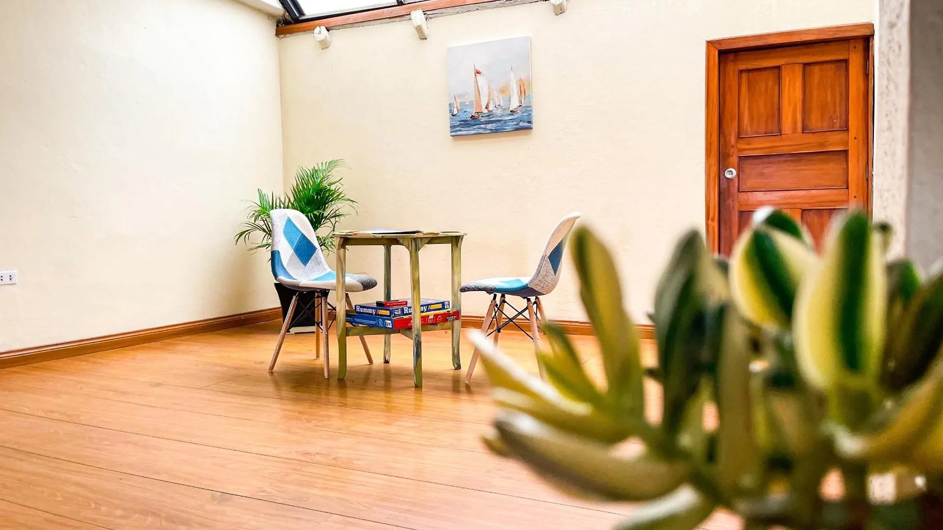 Cathedral View 150M2 3Br 2Ba + Netflix Apartment Cuenca